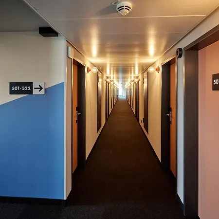Hotel Mcdreams Stuttgart-city 3*