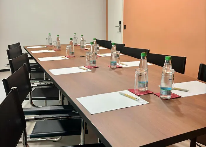 Hotel Mcdreams Stuttgart-city 3*