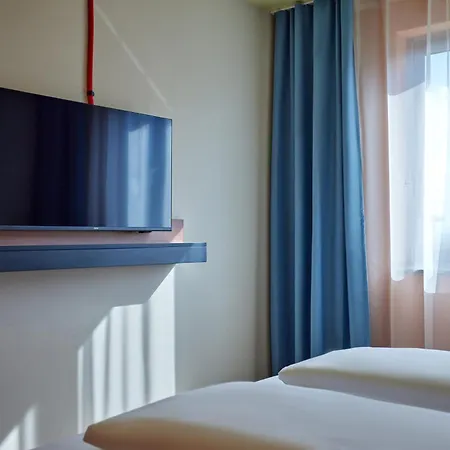 Hotel Mcdreams Stuttgart-city 3*